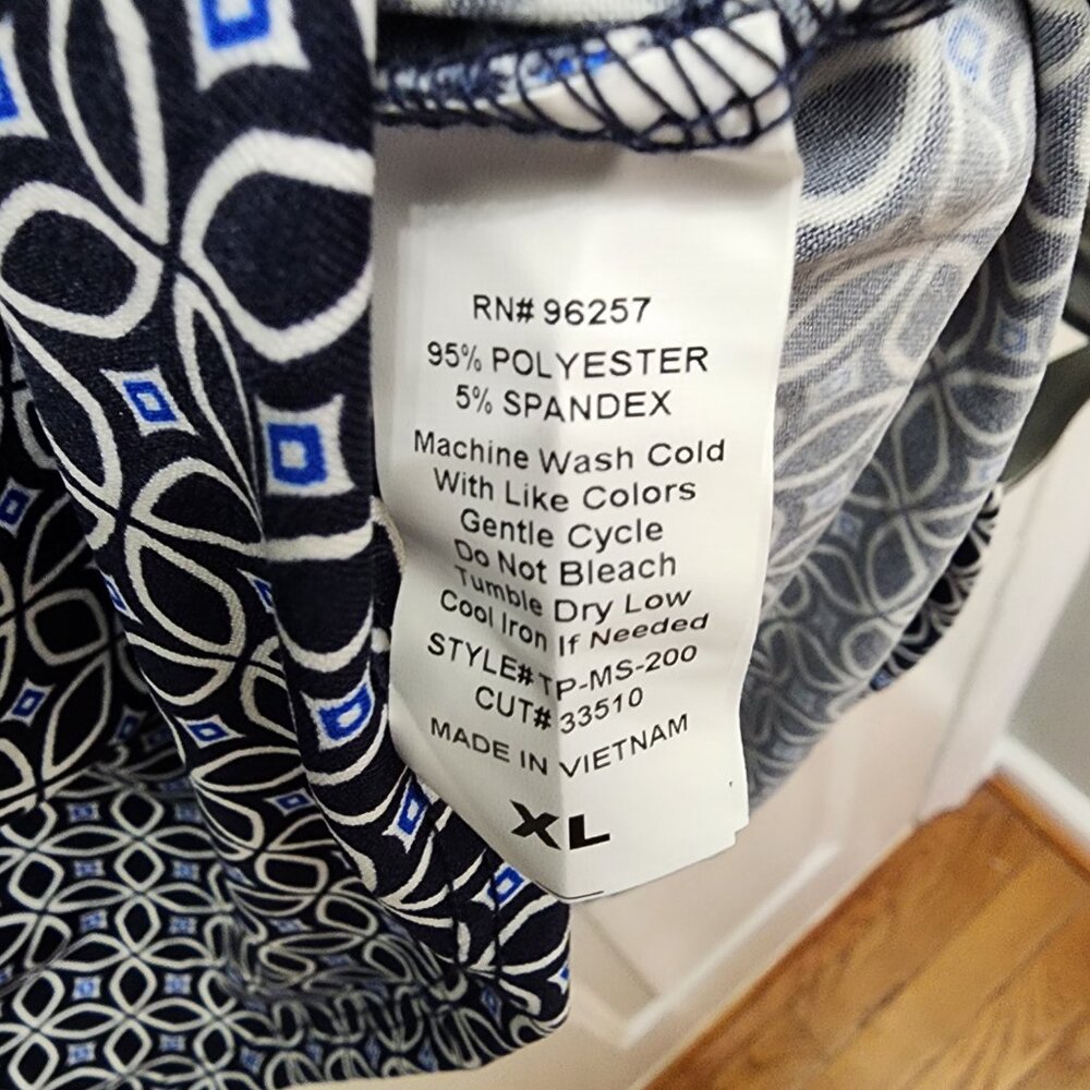 NWT Perseption Concept Patterned V Neck Blouse Si… - image 8